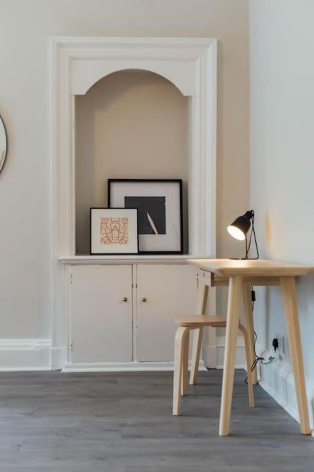 Stylish Stirling Apartment - Free Parking מראה חיצוני תמונה